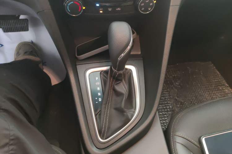 Used Buick GT 2021 Revised Version Flagship 1.5L Automatic Elite Edition Gear Lever