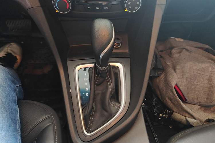 Used Buick GT 2021 Revised Version Flagship 1.5L Automatic Elite Edition Gear Lever