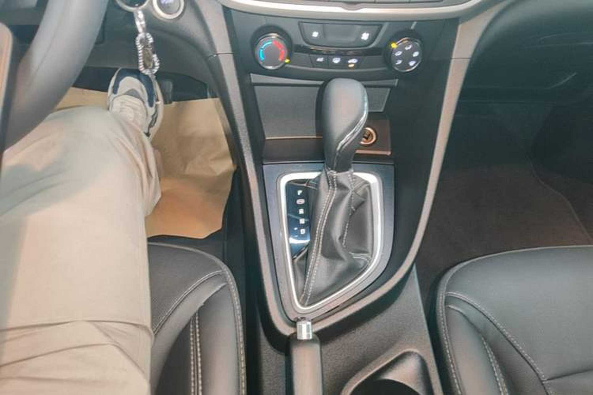 Used Buick GT 2021 Revised Version Flagship 1.5L Automatic Elite Edition Gear Lever