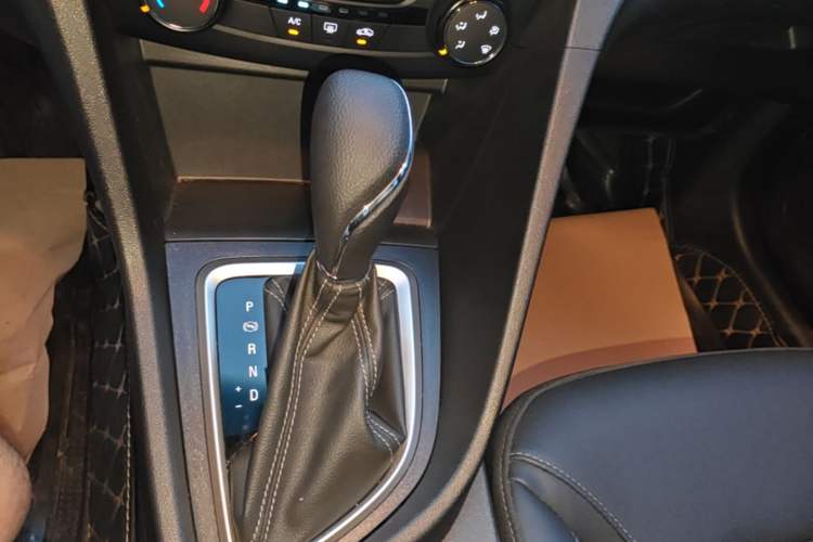 Used Buick GT 2021 Revised Version Flagship 1.5L Automatic Elite Edition Gear Lever