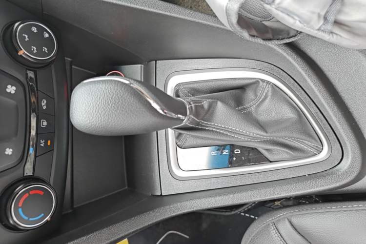 Used Buick GT 2021 Revised Version Flagship 1.5L Automatic Elite Edition Gear Lever