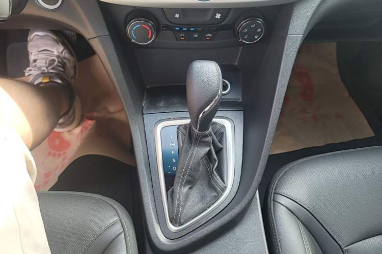 Used Buick GT 2021 Revised Version Flagship 1.5L Automatic Elite Edition Gear Lever