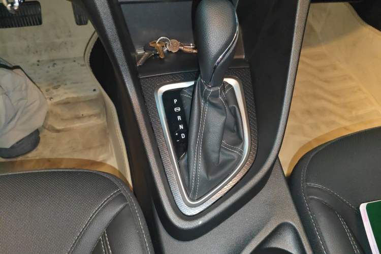 Used Buick GT 2021 Revised Version Flagship 1.5L Automatic Elite Edition Gear Lever