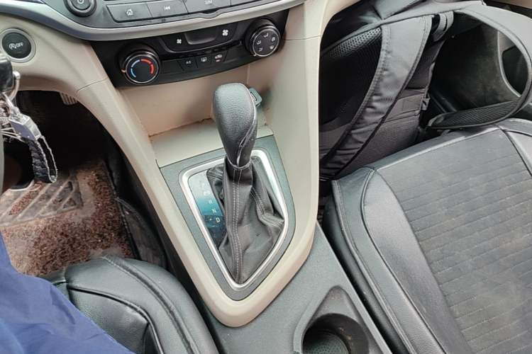Used Buick GT 2021 Exemplar 1.5L Automatic Elite Version Gear Lever