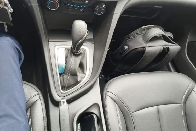 Used Buick GT 2021 Revised Version Flagship 1.5L Automatic Elite Edition Gear Lever