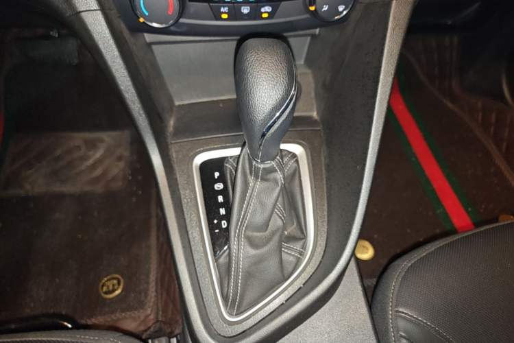 Used Buick GT 2021 1.3T Automatic Mild Hybrid Elite Version Gear Lever