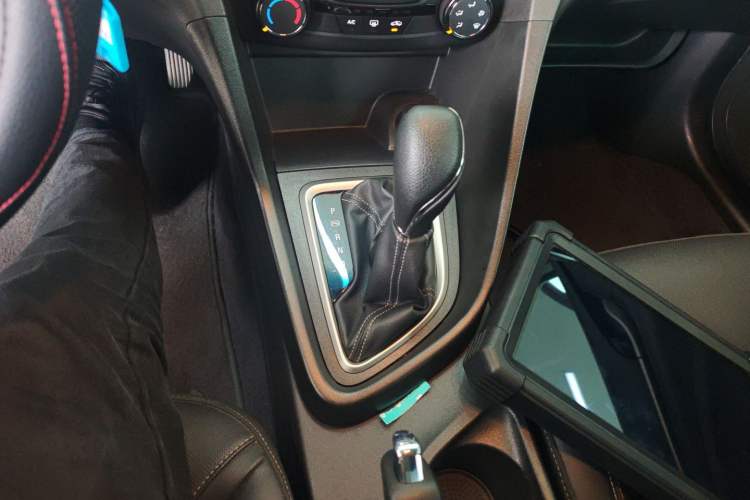 Used Buick GT 2021 1.3T Automatic Mild Hybrid Elite Version Gear Lever