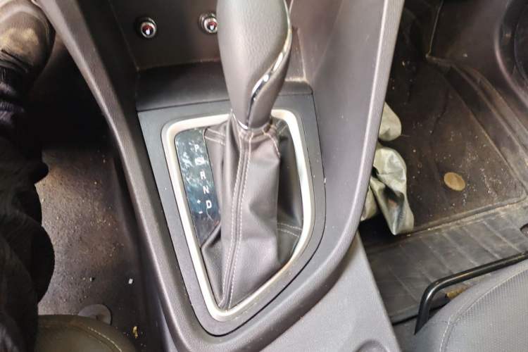 Used Buick GT 2021 Revised Version Flagship 1.5L Automatic Elite Edition Gear Lever
