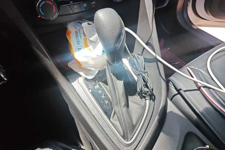 Used Buick GT 2021 Revised Version Flagship 1.5L Automatic Elite Edition Gear Lever