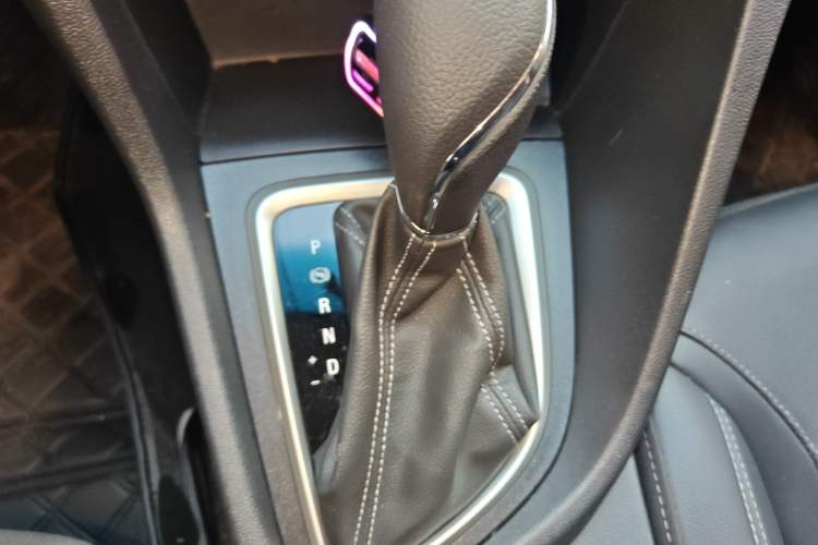 Used Buick GT 2021 Revised Version Flagship 1.5L Automatic Elite Edition Gear Lever