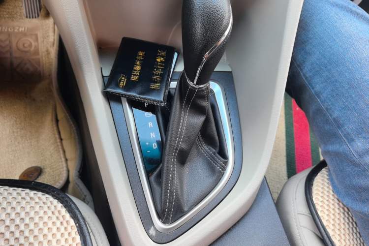 Used Buick GT 2021 Exemplar 1.5L Automatic Elite Version Gear Lever