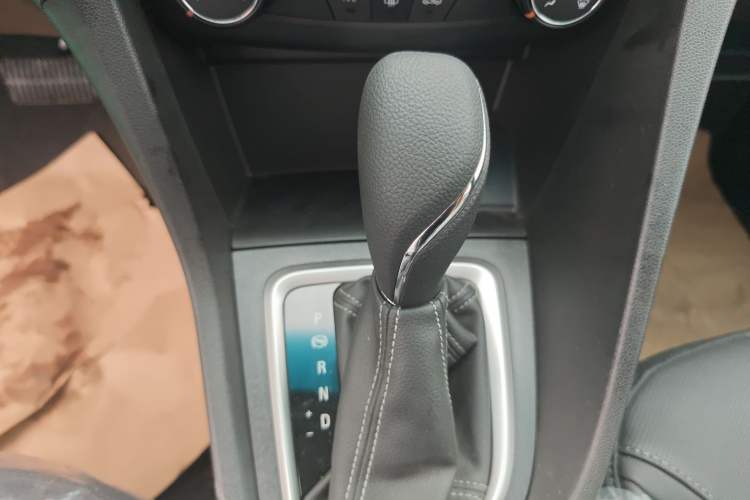 Used Buick GT 2021 Revised Version Flagship 1.5L Automatic Elite Edition Gear Lever