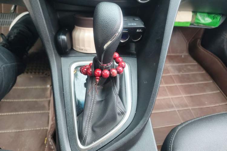 Used Buick GT 2021 Revised Version Flagship 1.5L Automatic Elite Edition Gear Lever