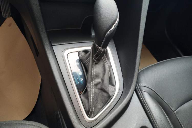 Used Buick GT 2021 Revised Version Flagship 1.5L Automatic Elite Edition Gear Lever