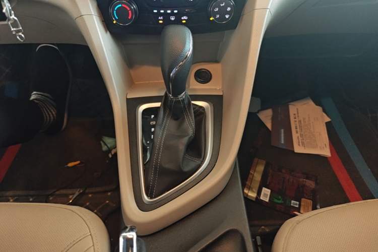 Used Buick GT 2021 Exemplar 1.5L Automatic Elite Version Gear Lever