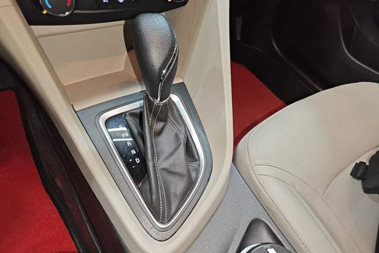 Used Buick GT 2021 Exemplar 1.5L Automatic Elite Version Gear Lever