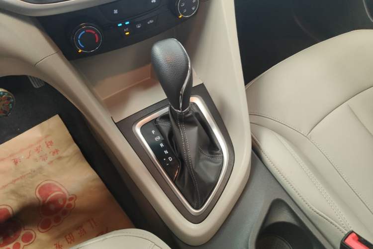 Used Buick GT 2021 Exemplar 1.5L Automatic Elite Version Gear Lever