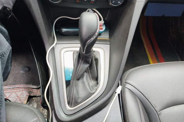 Used Buick GT 2021 Revised Version Flagship 1.5L Automatic Elite Edition Gear Lever