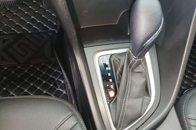 Used Buick GT 2021 1.3T Automatic Mild Hybrid Elite Version Gear Lever