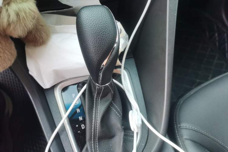Used Buick GT 2021 1.3T Automatic Mild Hybrid Elite Version Gear Lever