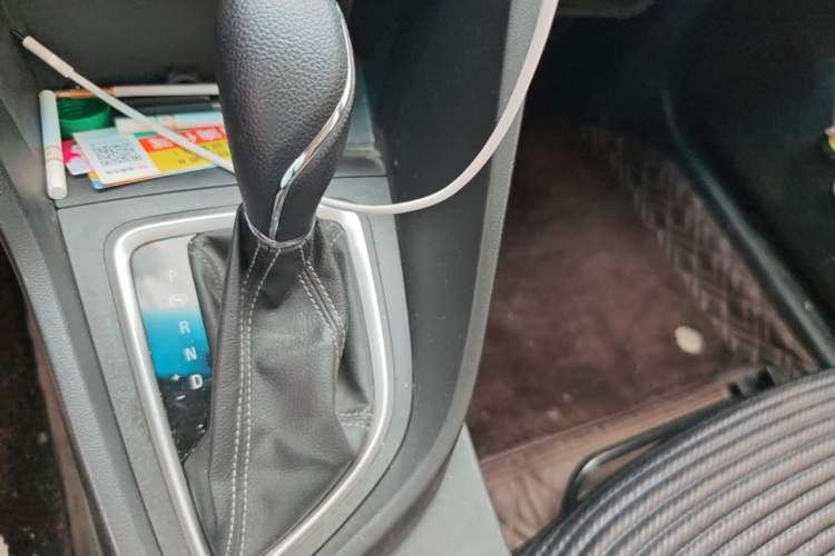 Used Buick GT 2021 1.3T Automatic Mild Hybrid Elite Version Gear Lever