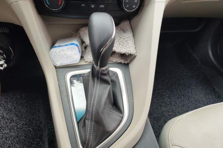 Used Buick GT 2021 Exemplar 1.5L Automatic Elite Version Gear Lever
