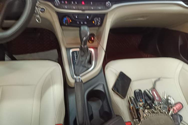 Used Buick GT 2021 Exemplar 1.5L Automatic Elite Version Gear Lever
