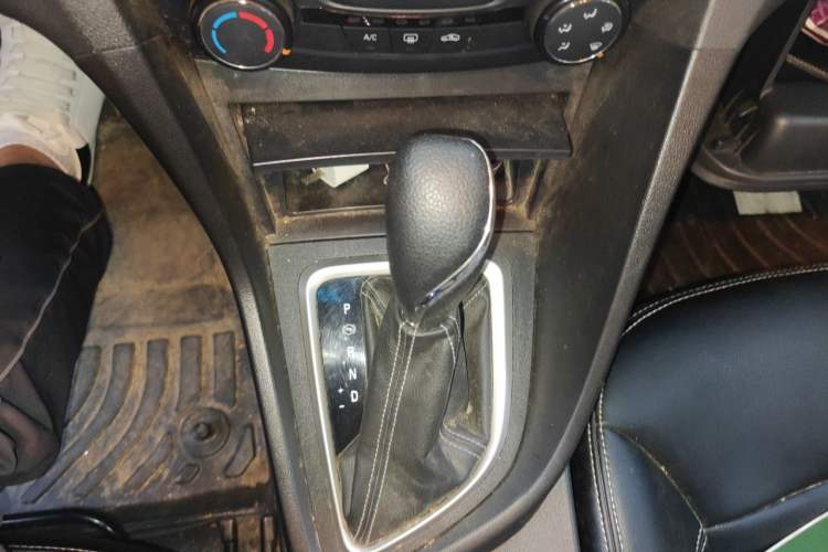 Used Buick GT 2021 1.3T Automatic Mild Hybrid Entry Model Gear Lever