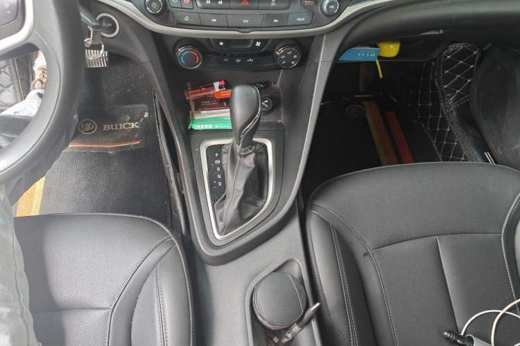 Used Buick GT 2021 Revised Version Flagship 1.5L Automatic Elite Edition Gear Lever