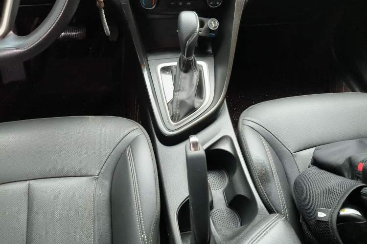 Used Buick GT 2021 Revised Version Flagship 1.5L Automatic Elite Edition Gear Lever