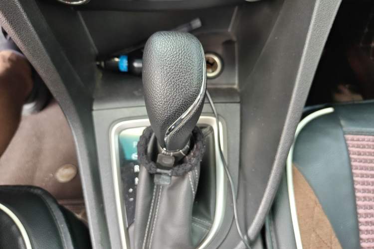 Used Buick GT 2021 Revised Version Flagship 1.5L Automatic Elite Edition Gear Lever