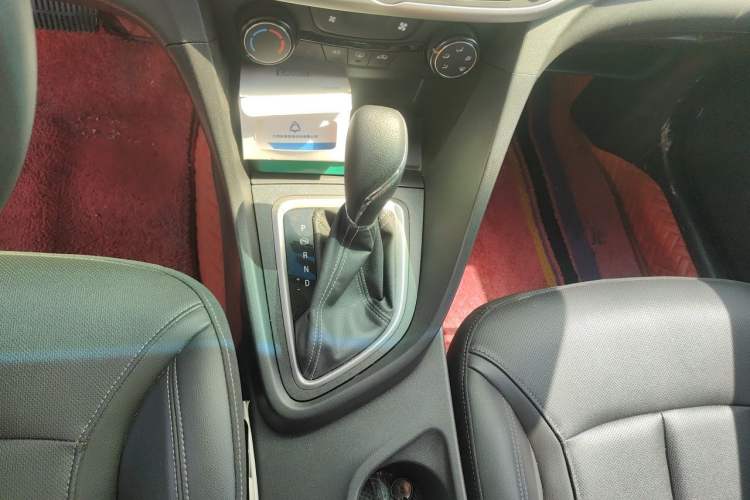 Used Buick GT 2021 1.3T Automatic Mild Hybrid Elite Version Gear Lever