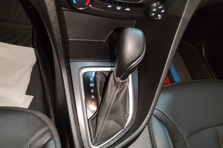 Used Buick GT 2021 Revised Version 1.3T Automatic Mild Hybrid Elite Edition Gear Lever