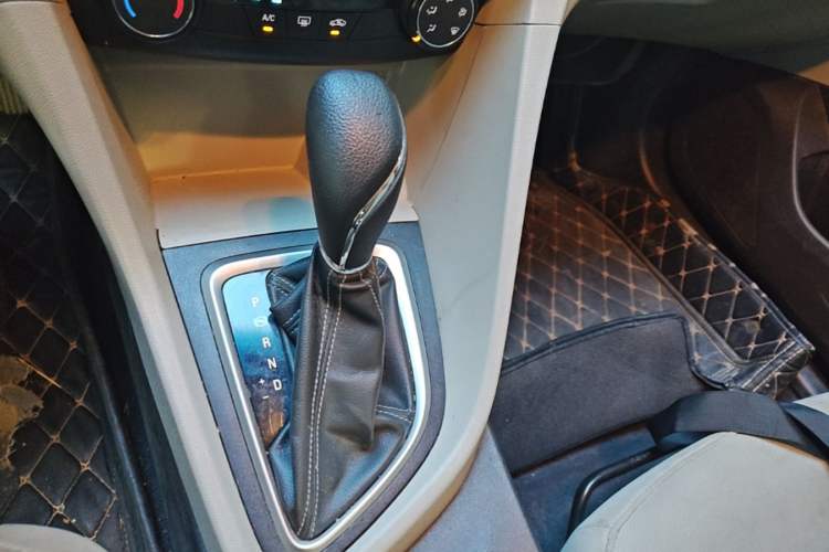 Used Buick GT 2021 Exemplar 1.5L Automatic Elite Version Gear Lever