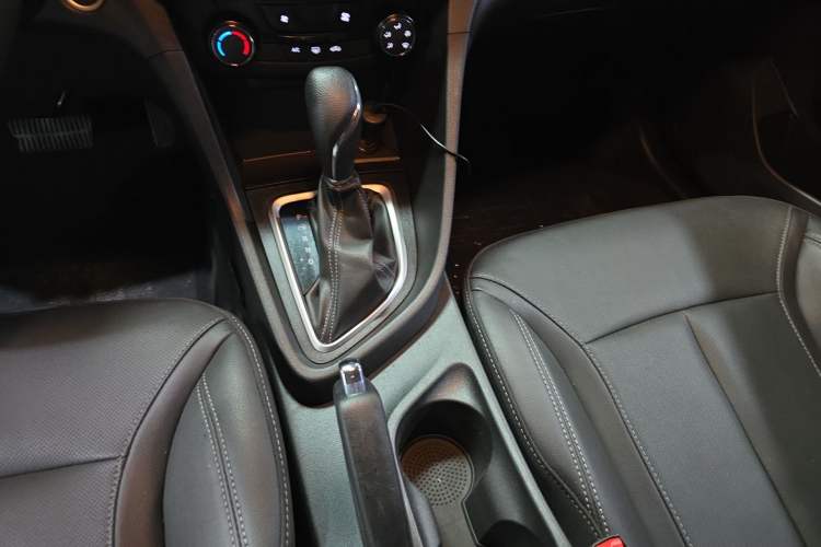 Used Buick GT 2021 Revised Version Flagship 1.5L Automatic Elite Edition Gear Lever