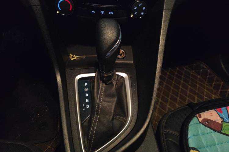 Used Buick GT 2021 1.3T Automatic Mild Hybrid Elite Version Gear Lever