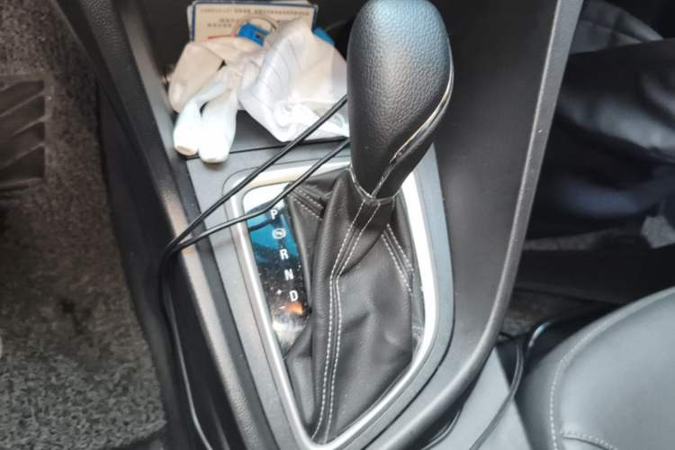 Used Buick GT 2021 Revised Version 1.3T Automatic Mild Hybrid Elite Edition Gear Lever