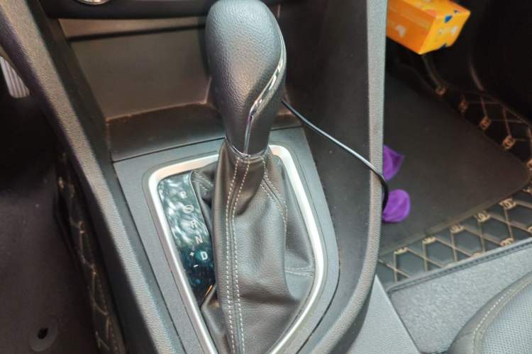 Used Buick GT 2021 Revised Version Flagship 1.5L Automatic Elite Edition Gear Lever
