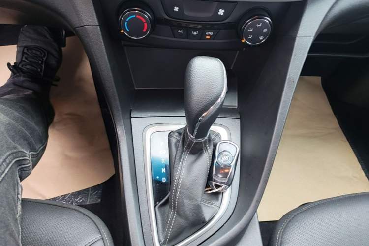Used Buick GT 2021 Revised Version Flagship 1.5L Automatic Elite Edition Gear Lever