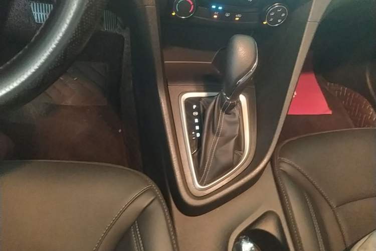 Used Buick GT 2021 Revised Version Flagship 1.5L Automatic Elite Edition Gear Lever
