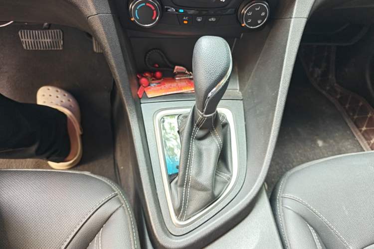 Used Buick GT 2021 Revised Version Flagship 1.5L Automatic Elite Edition Gear Lever