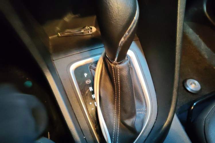 Used Buick GT 2021 1.3T Automatic Mild Hybrid Elite Version Gear Lever