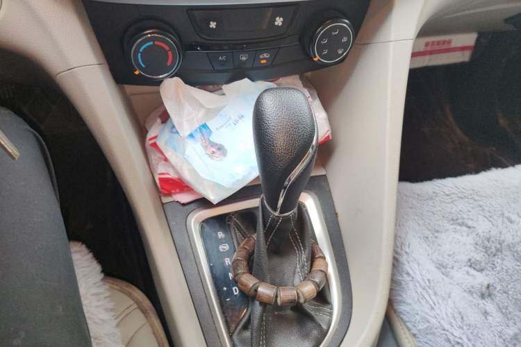 Used Buick GT 2021 Exemplar 1.5L Automatic Elite Version Gear Lever