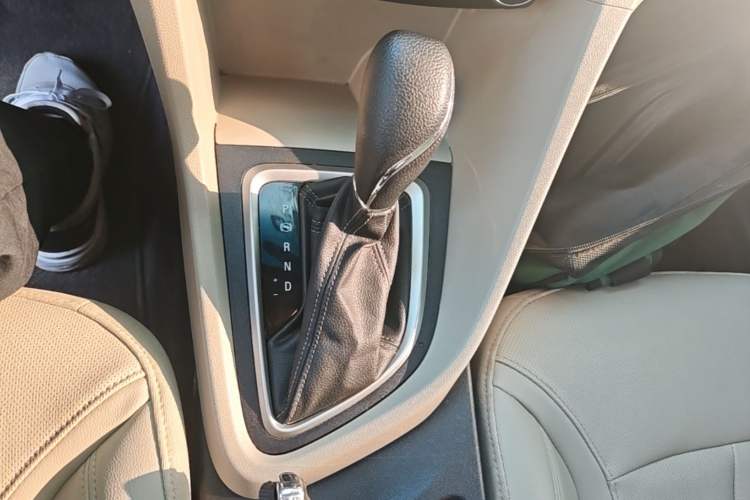 Used Buick GT 2021 Exemplar 1.5L Automatic Elite Version Gear Lever