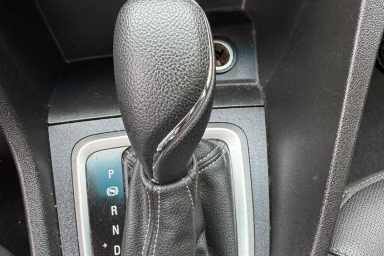 Used Buick GT 2021 Revised Version Flagship 1.5L Automatic Elite Edition Gear Lever