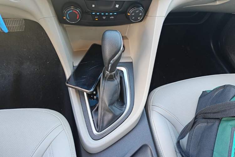 Used Buick GT 2021 Exemplar 1.5L Automatic Elite Version Gear Lever
