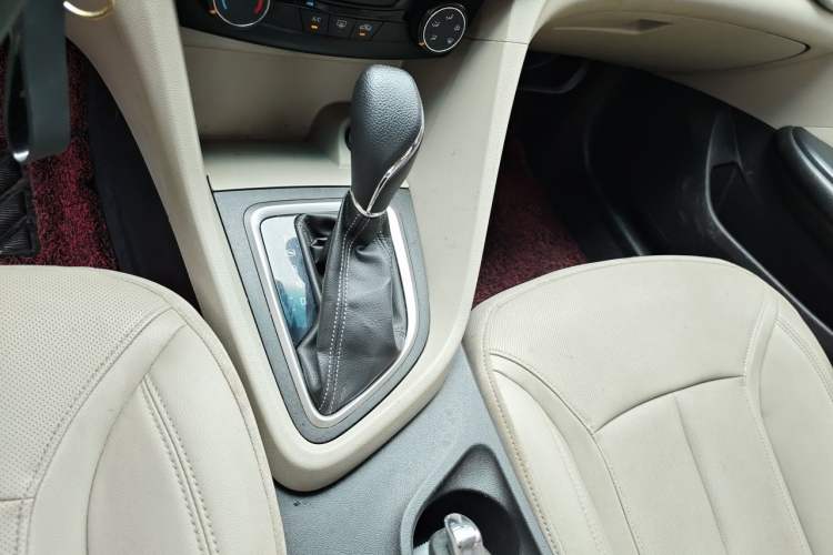Used Buick GT 2021 Exemplar 1.5L Automatic Elite Version Gear Lever