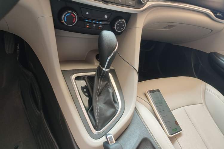 Used Buick GT 2021 Exemplar 1.5L Automatic Elite Version Gear Lever