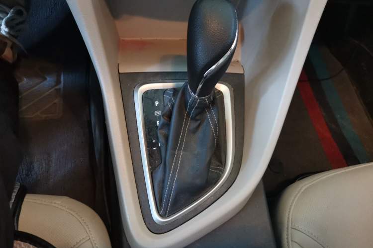 Used Buick GT 2021 Exemplar 1.5L Automatic Elite Version Gear Lever