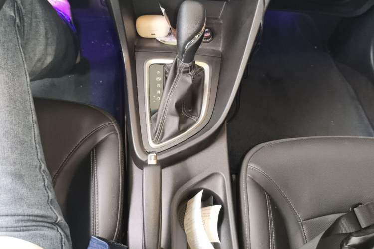 Used Buick GT 2021 1.3T Automatic Mild Hybrid Elite Version Gear Lever